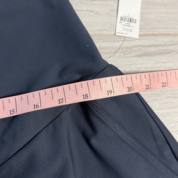 Old Navy Maternity blue grey Rollover waistband Powersoft Shorts 3 inch inseam L - Picture 8 of 12